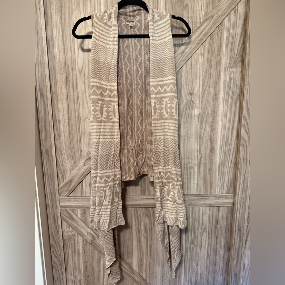 Como Vintage Tan Patterned Cardigan